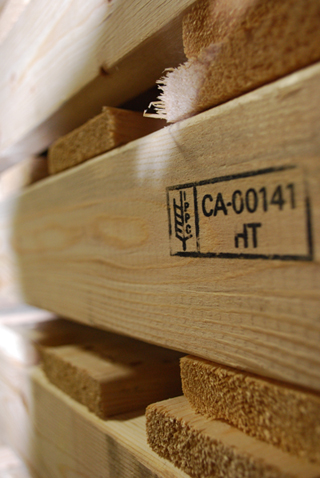 Choose Heat-Treated Wooden Pallets Herwood